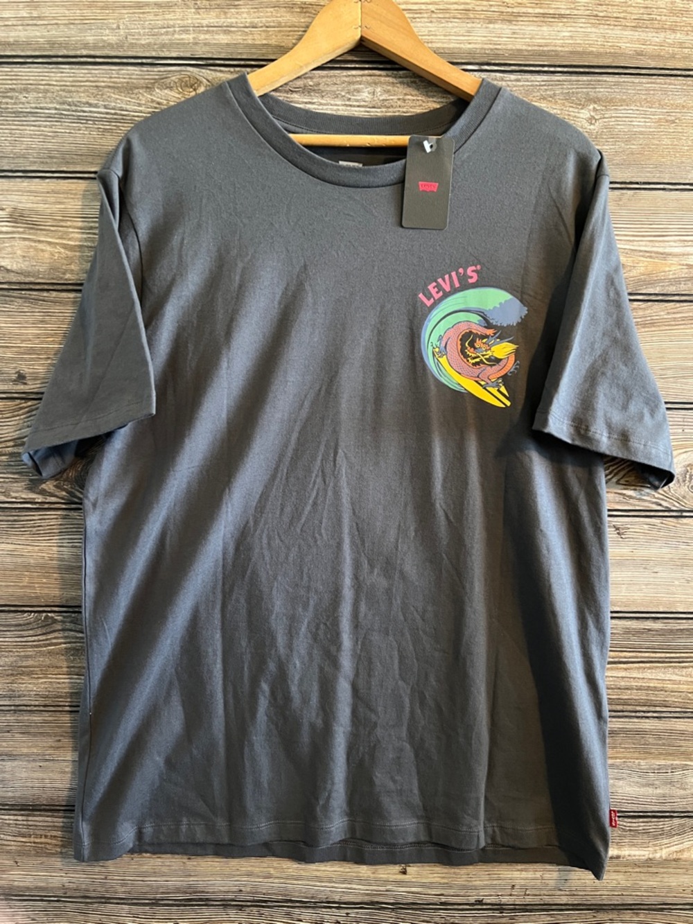 Levi’s “Comin’ in Hot” Tee